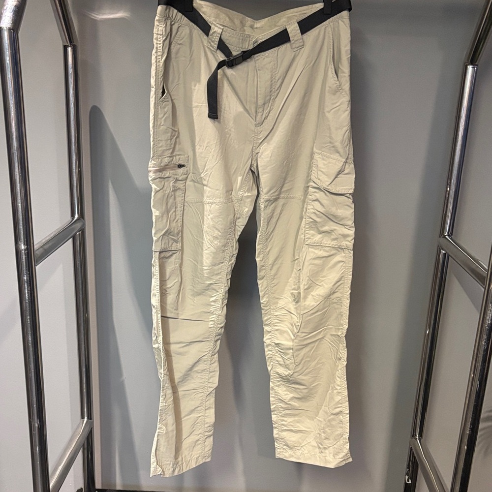 Columbia Men's Light Tan Cargo Pants with Belt